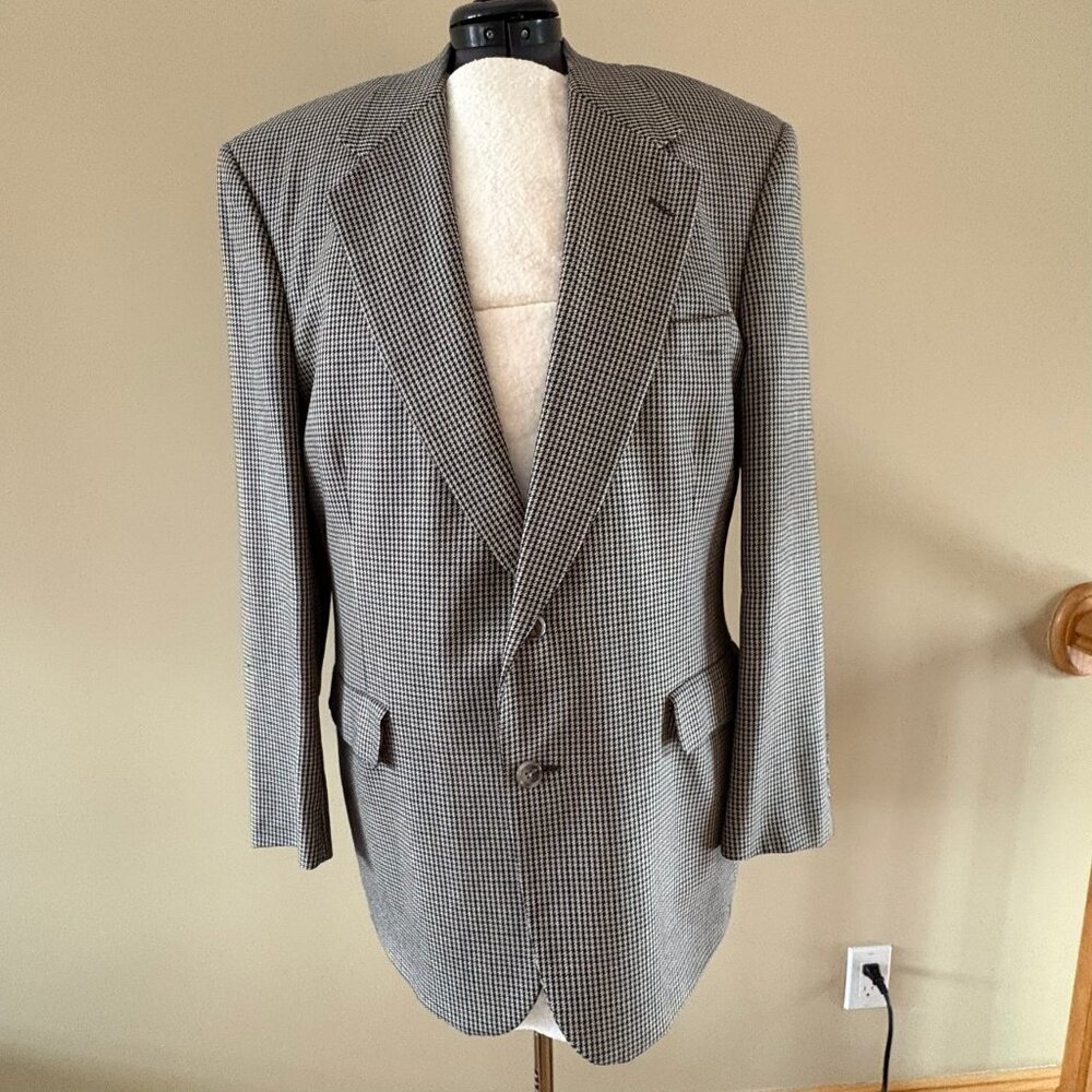 Roundtree & Yorke size 44R houndstooth sport coat